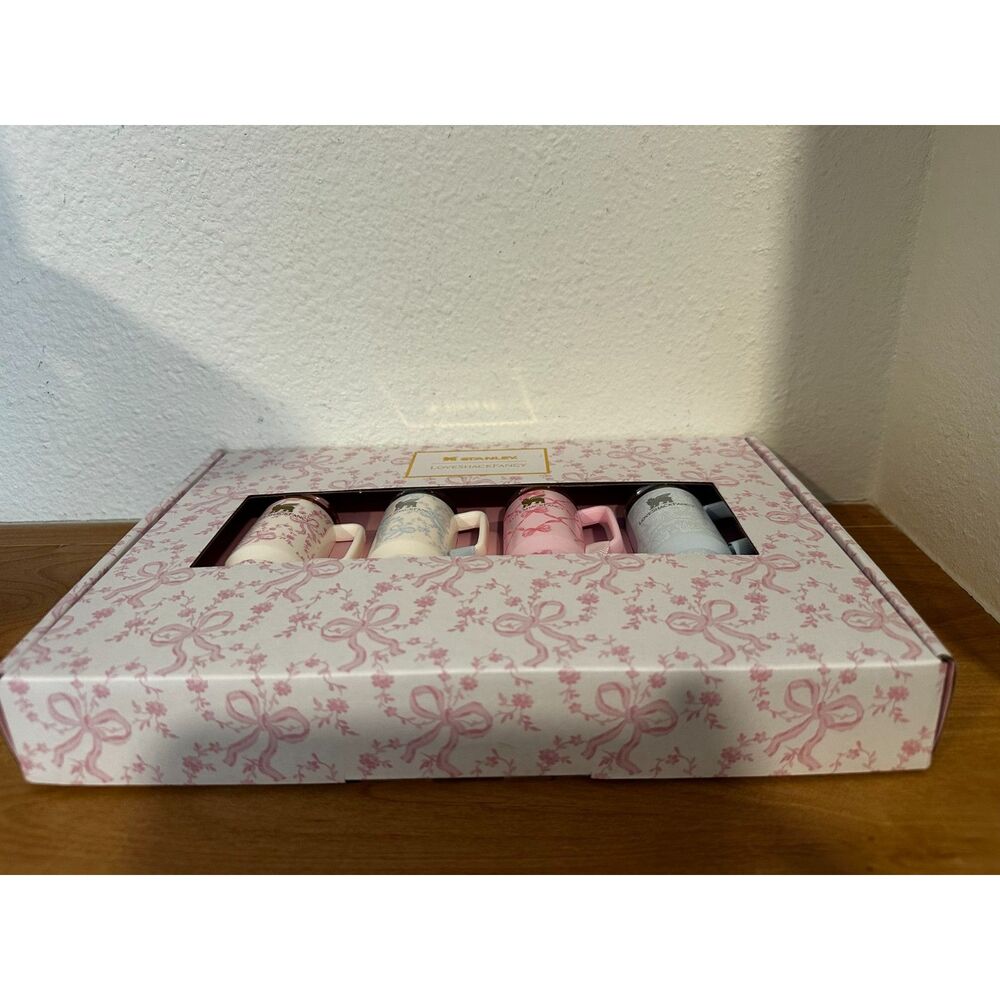 Stanley 1913 x LoveShackFancy Holiday Quencher ProTour Ornament Set - Picture 3 of 7